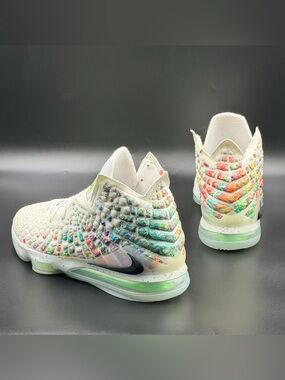 Nike LeBron 17 'Air Command Force'